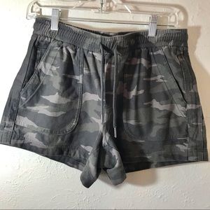 Athleta Camp Farallón shot size 8